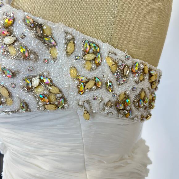 Mac Duggal Couture White High-Low Beaded Ruffle Feathers Prom Dress Gown (Sz 4) - Picture 8 of 16
